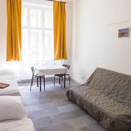 Homestay szállás Pohodovy Cas V Praze Na Letne A2 *